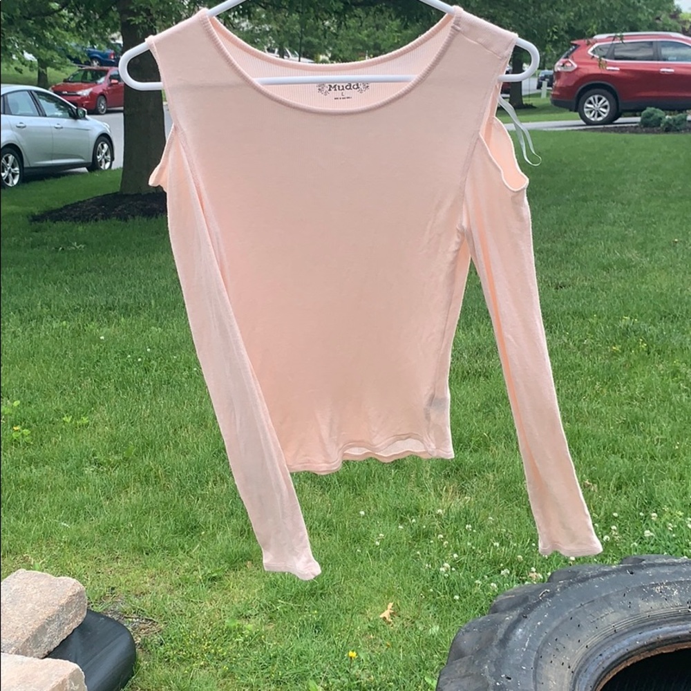 Shoulder cut out top